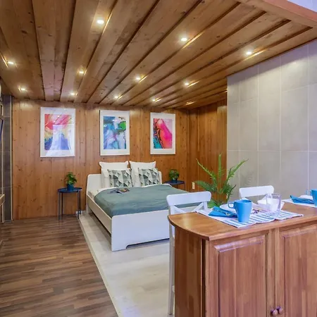Apartment Feel At The Heart Of The