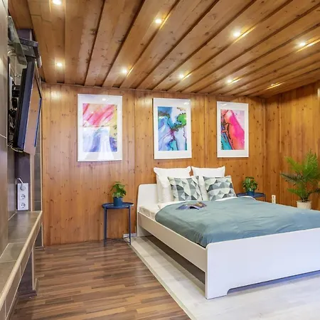 Feel At The Heart Of The Apartman Budapest